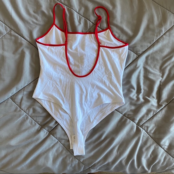 ✨Bodysuit - Picture 3 of 5